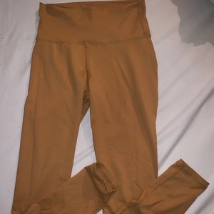 ECHT Scrunch Butt Leggings